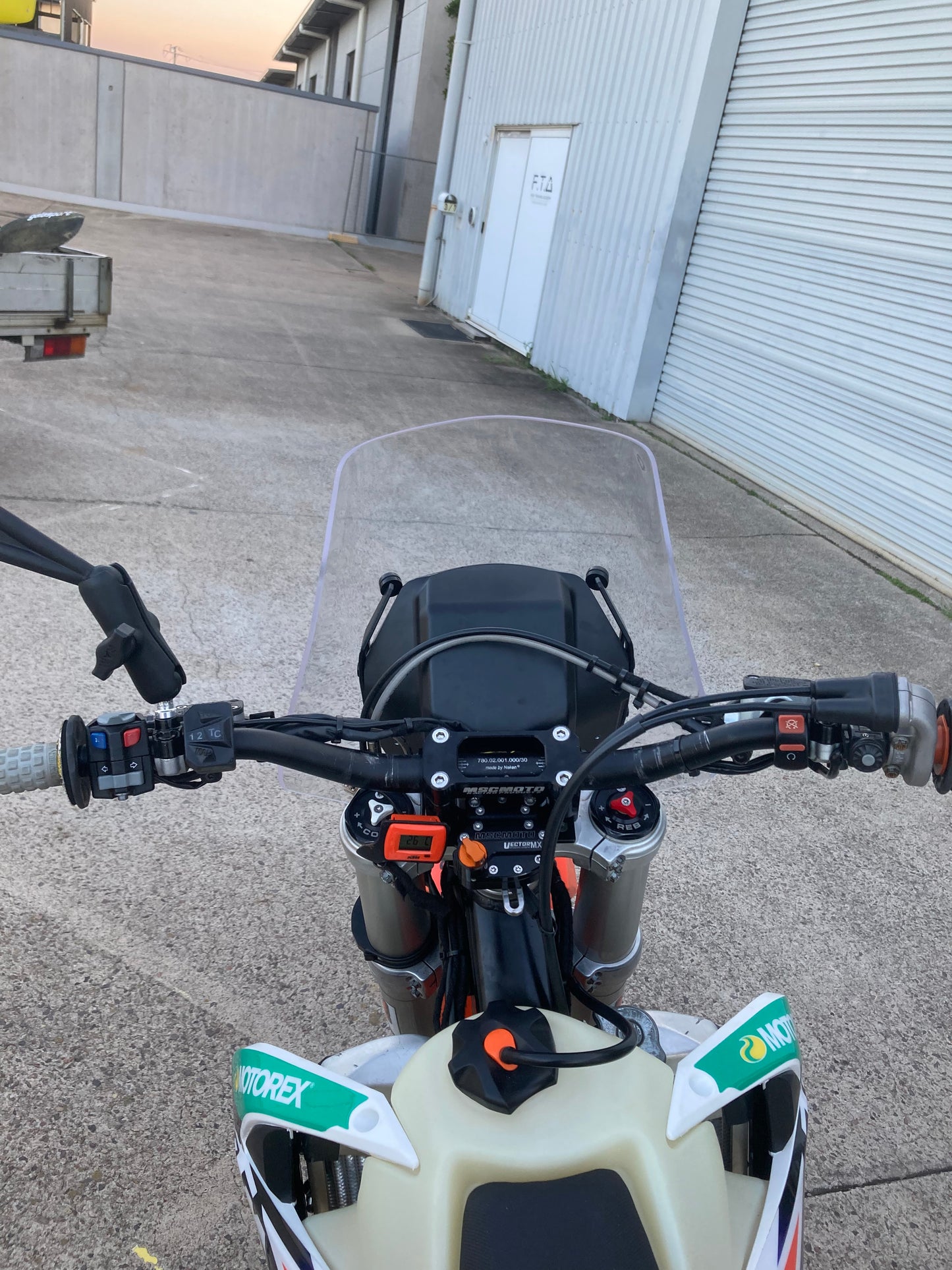 KTM EXC/ Husqvarna FE /Gas Gas EC - Yenkro AdvLite