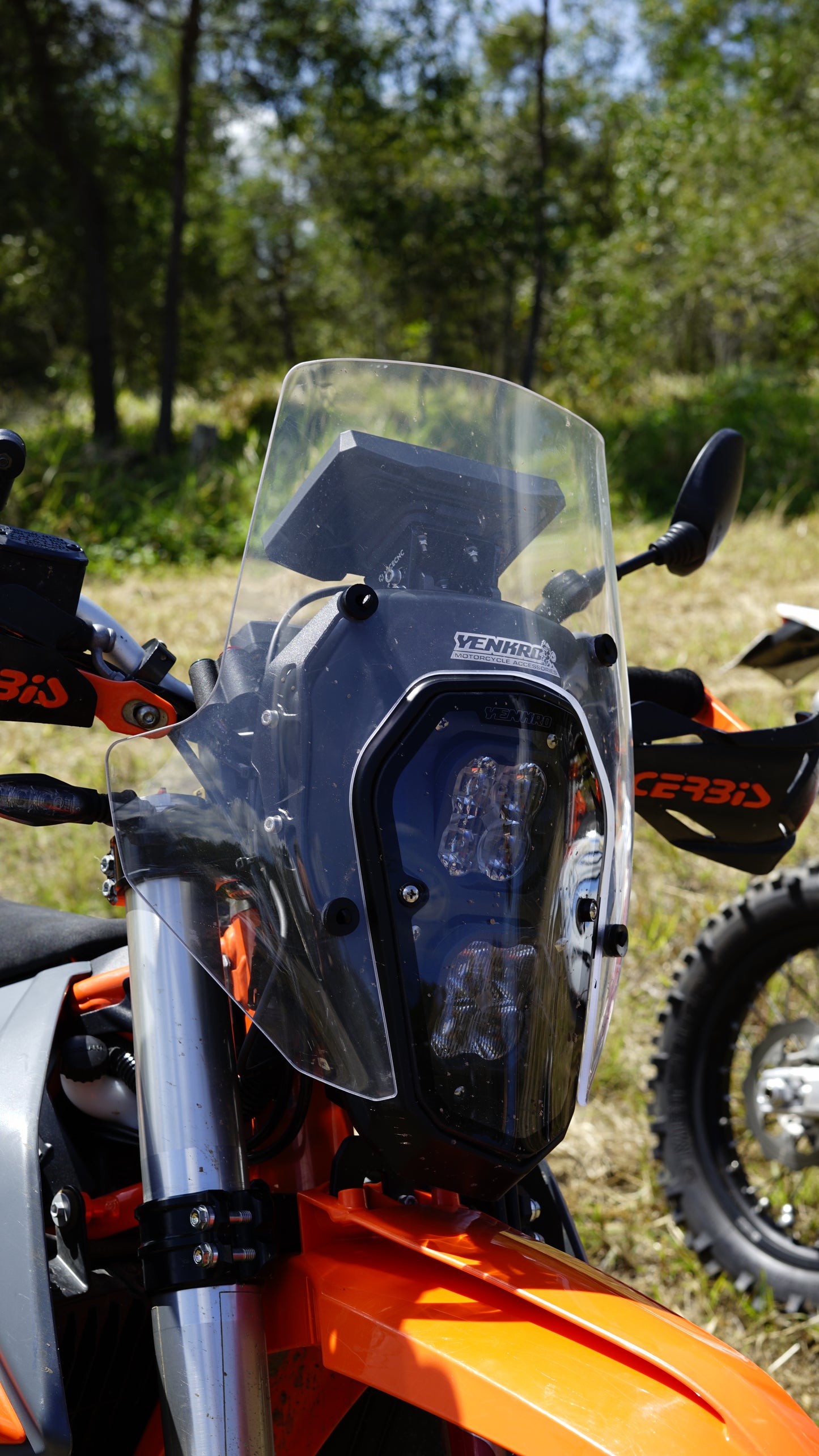 KTM 690 AdvLite - Suits 2019-2024
